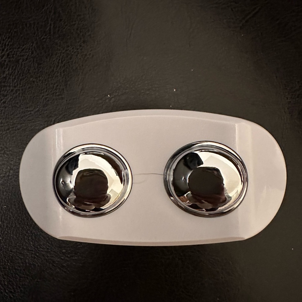 ZIIP microcurrent facial toning device with golden gel - Picture 7 of 8
